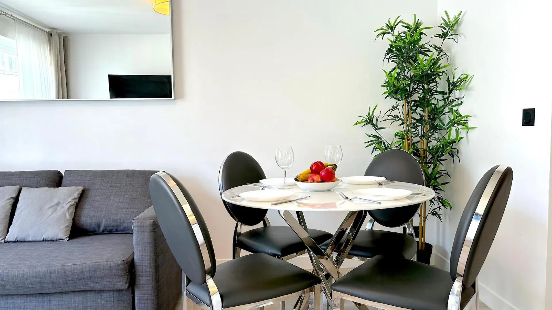 L'Appartement Bouquet باريس فرنسا